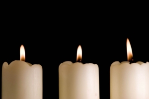 candles lights black background three 4k 1540574930