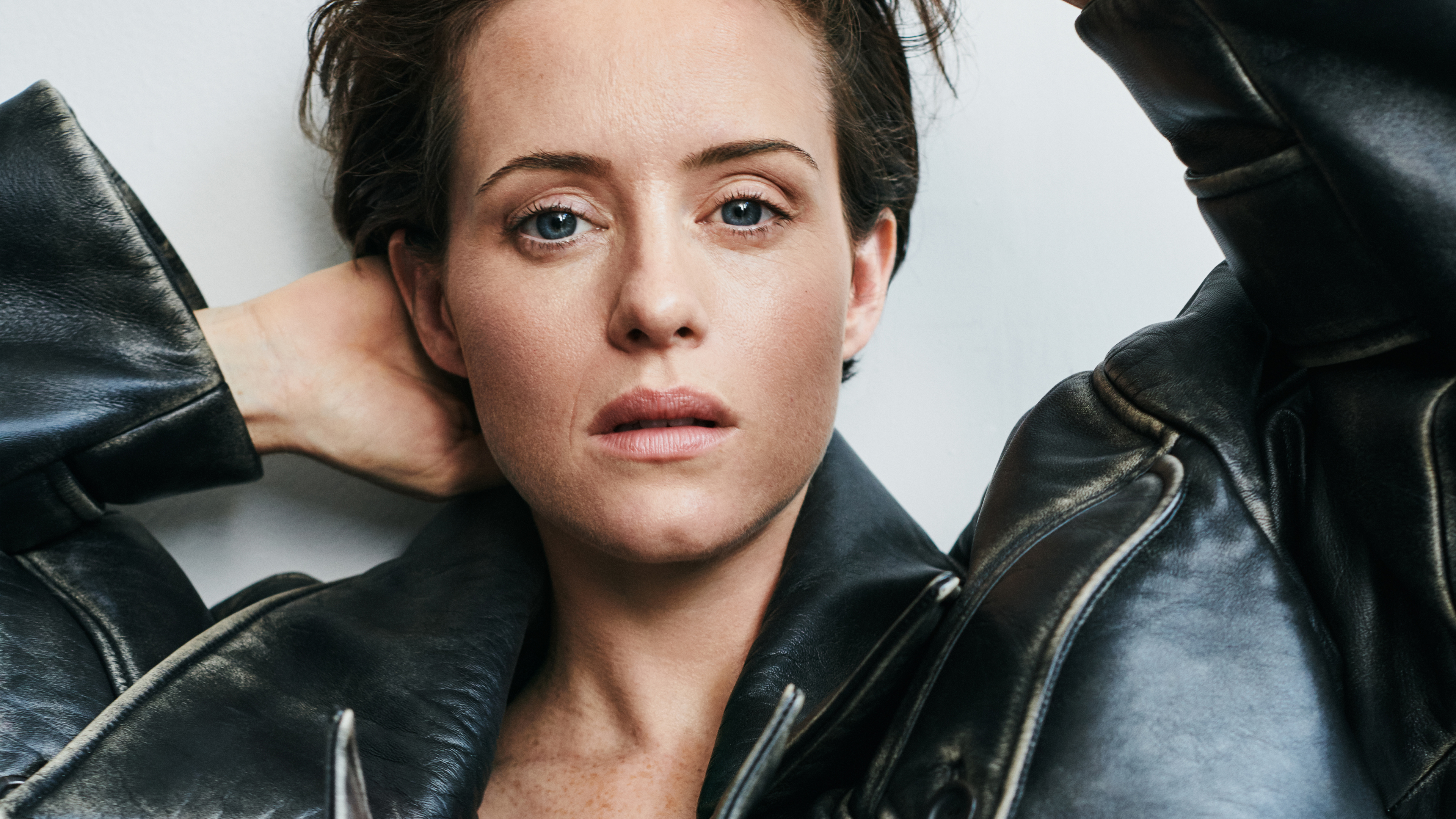 claire foy net a porter 1539979370