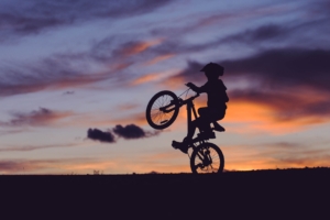 cyclist silhouette sunset 4k 1540062204