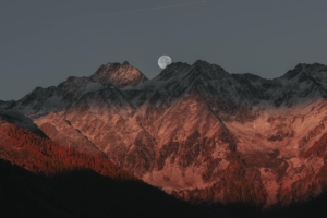 full moon behind mountain dark evening late sunset 5k 1540143182