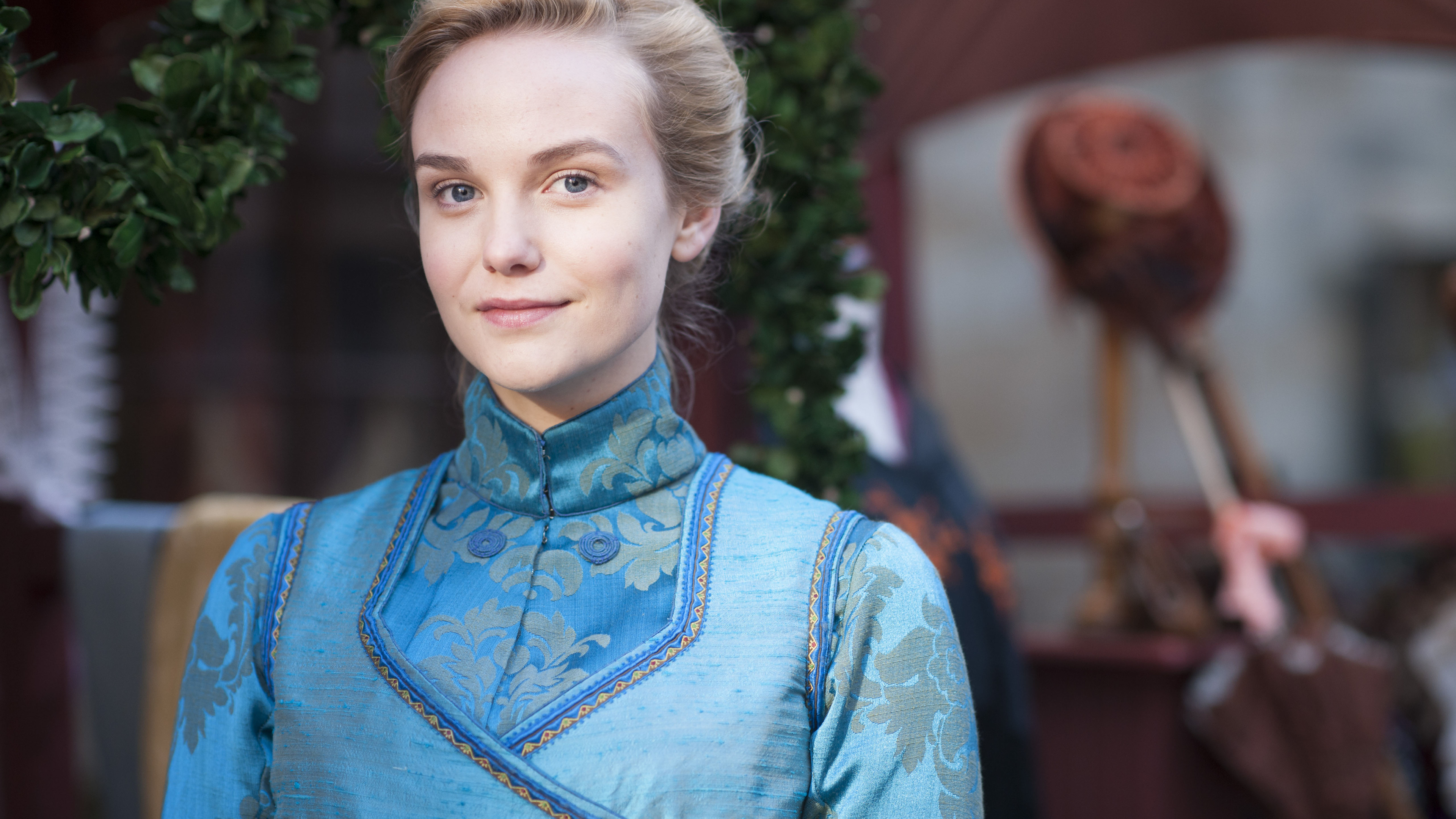 joanna vanderham 1540746885