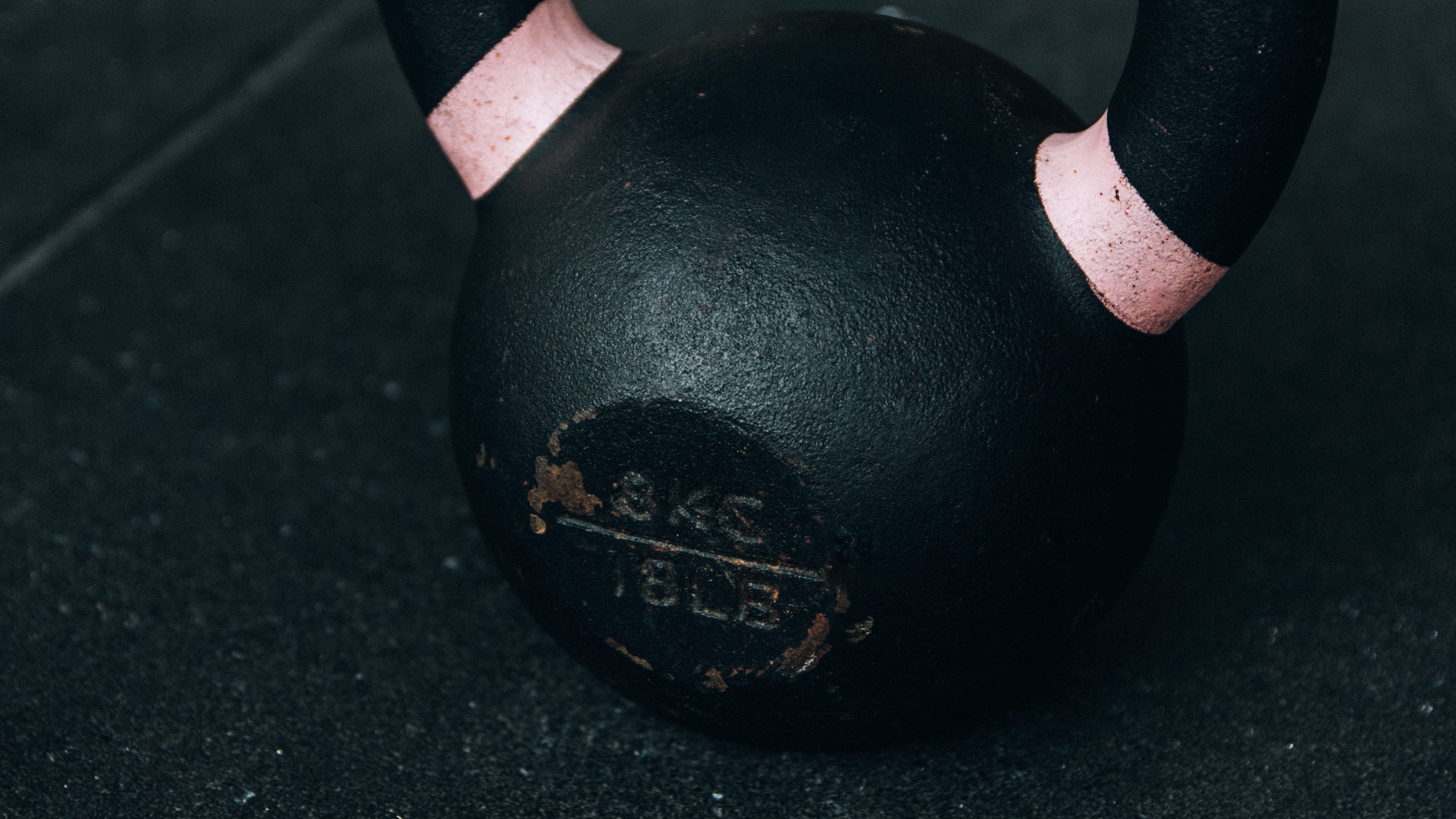 kettlebell gym sport 4k 1540062509