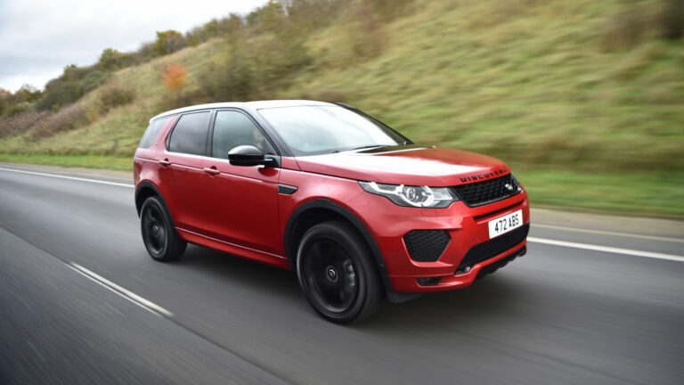 Land Rover Discovery Sport HSE Si4 Dynamic Lux Front 2017