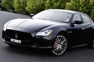 maserati quattroporte gts side view black 4k 1538934876