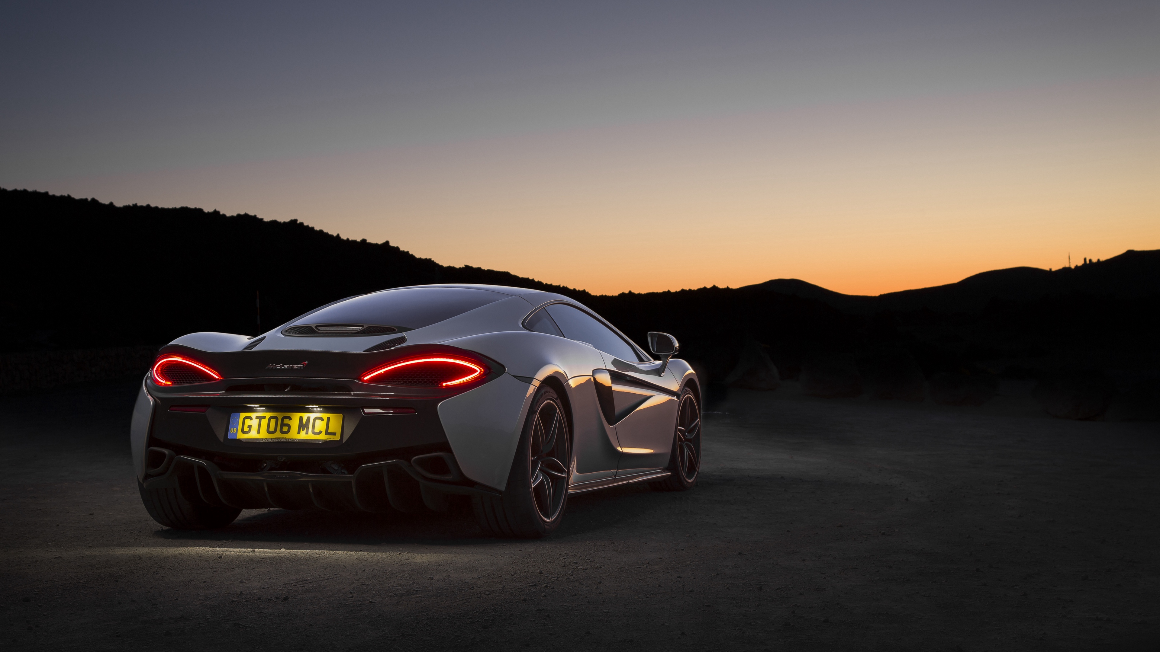 mclaren 570gt, sports car, supercar, night 4k Wallpaper 4K