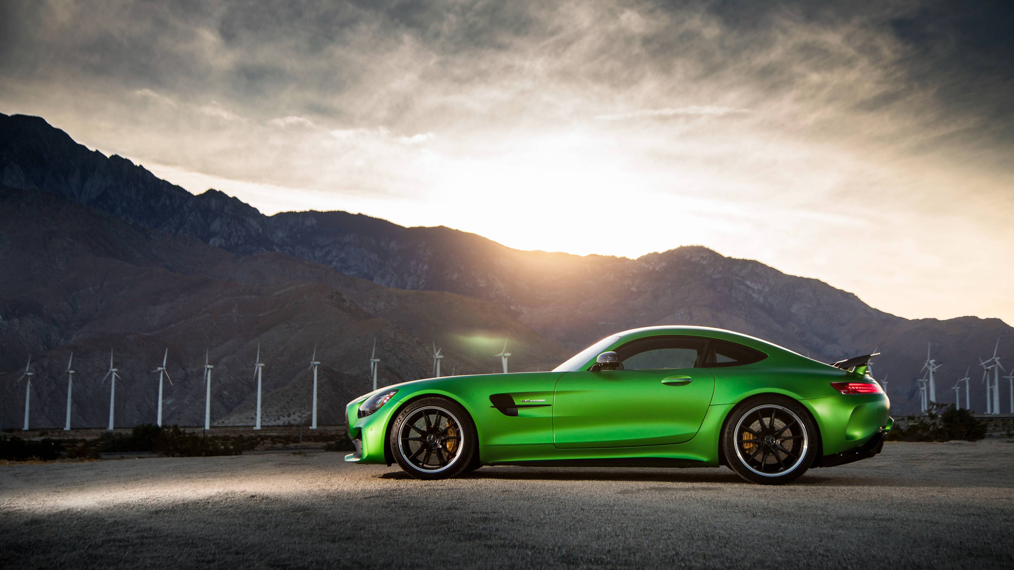 mercedes amg gt r side view 1539108949