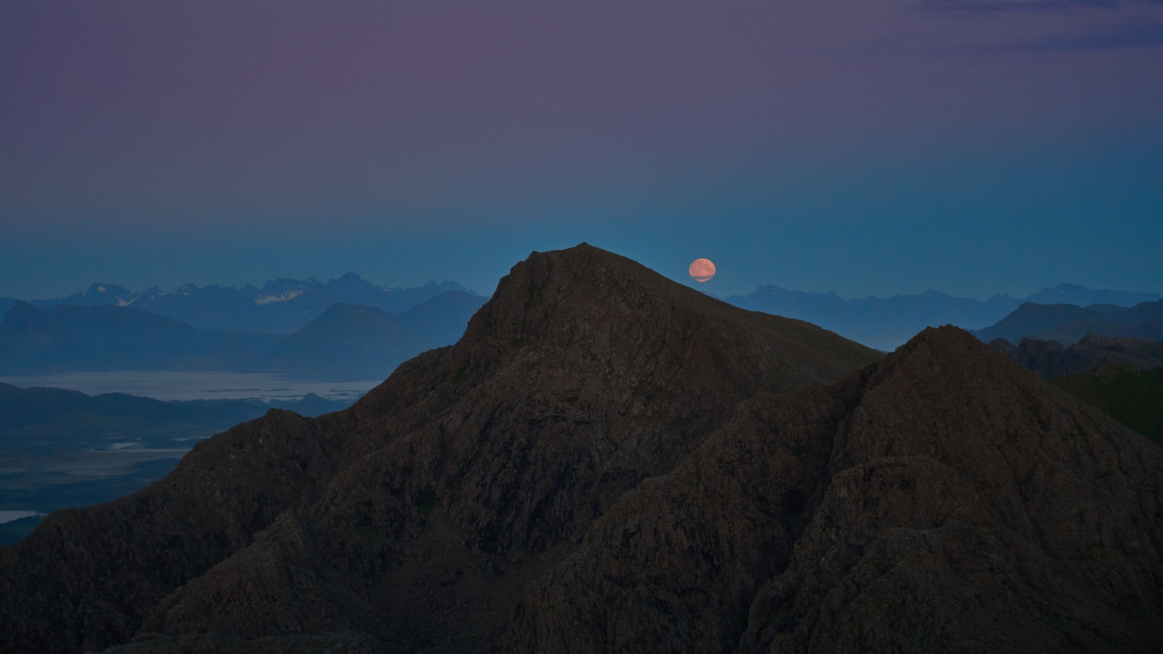 moon over mountain 4k 1540143625