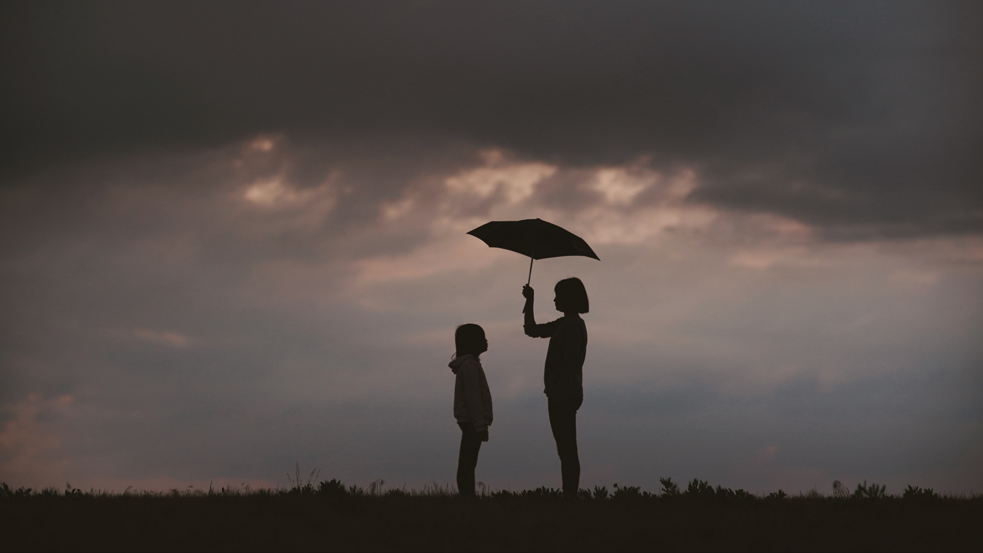 mother child care umbrella silhouettes sky 4k 1540575782