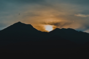 mountains sunset dark 4k 1540574949