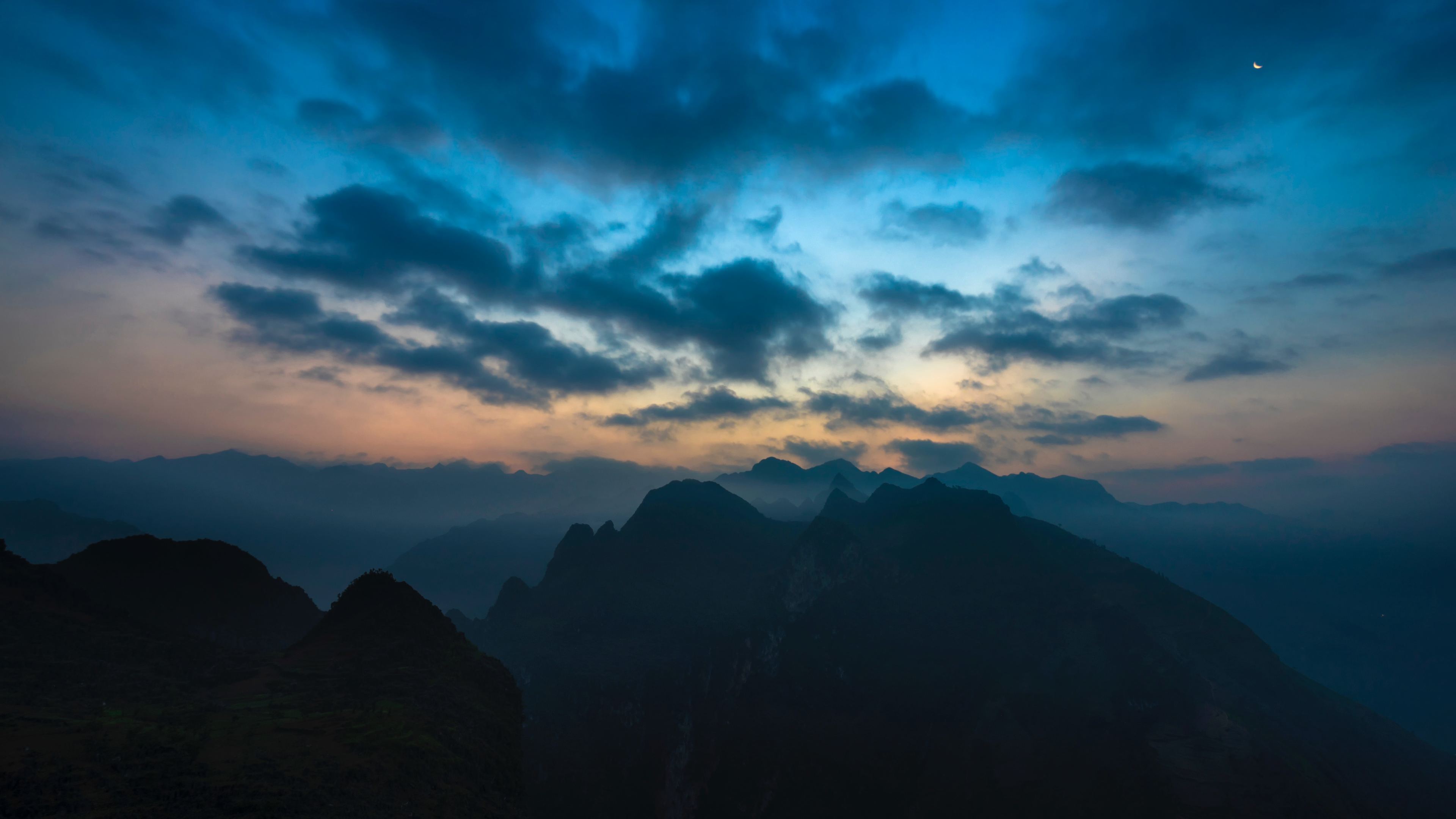 mountains twilight 4k 1540142583