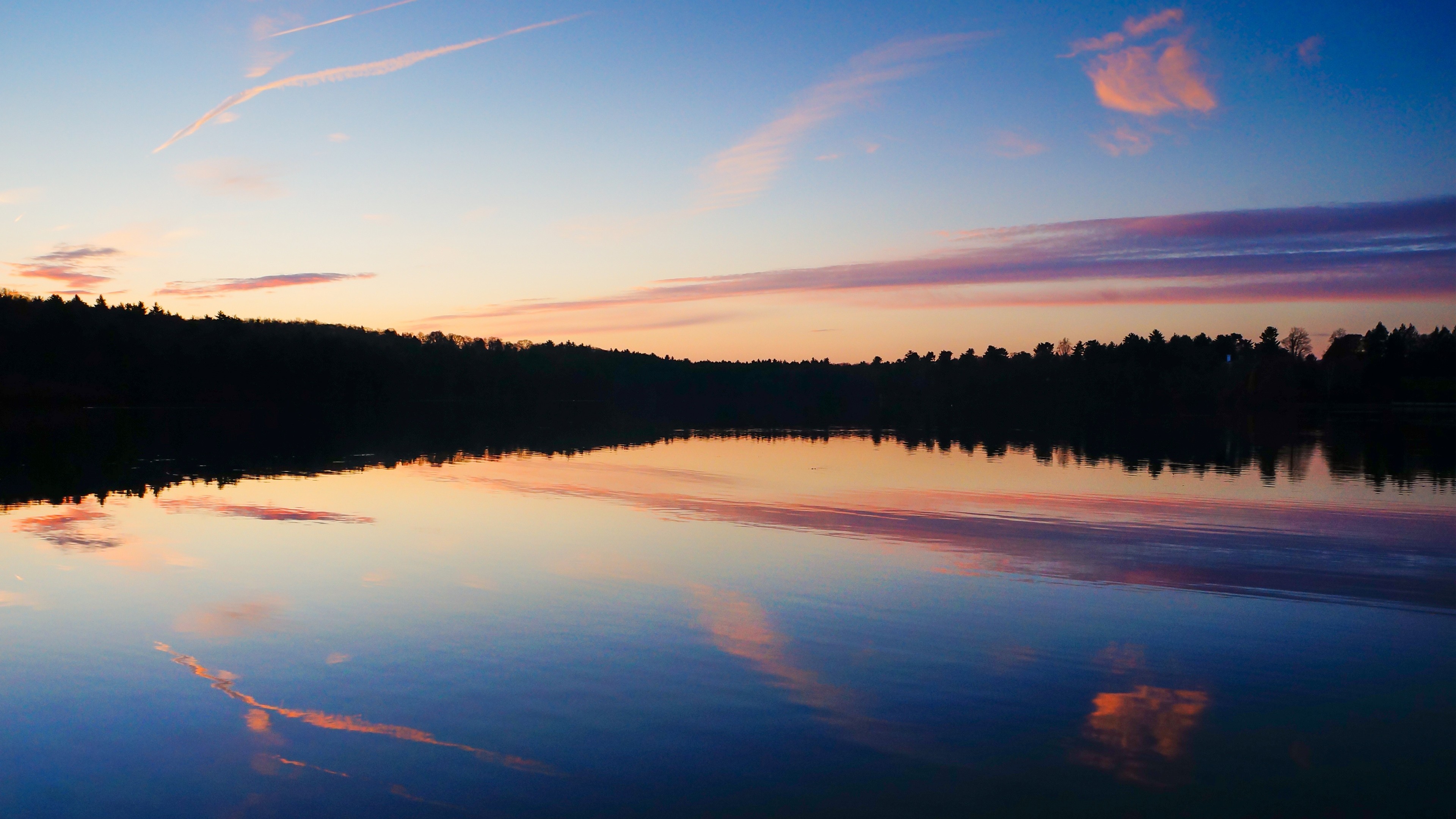 nature lake reflections 4k 1540131387