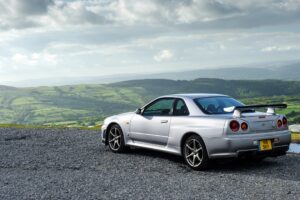 nissan skyline gt r silver side view 4k 1538935250