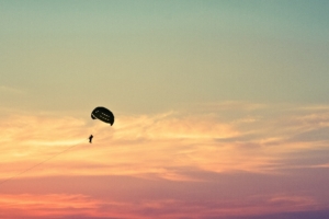 parasailing paragliding flying sky 4k 1540063201