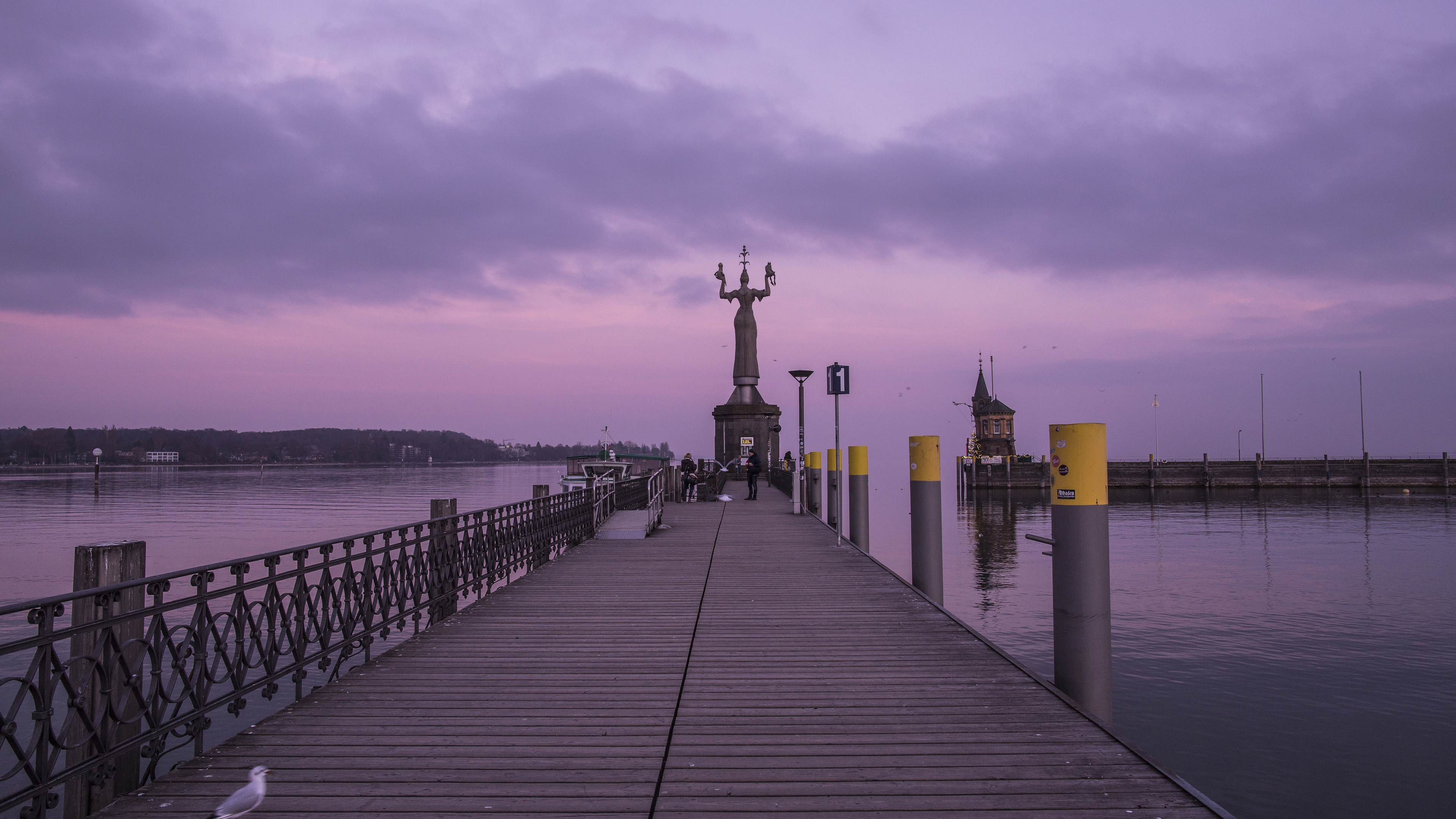 port lake evening constance 4k 1540134313