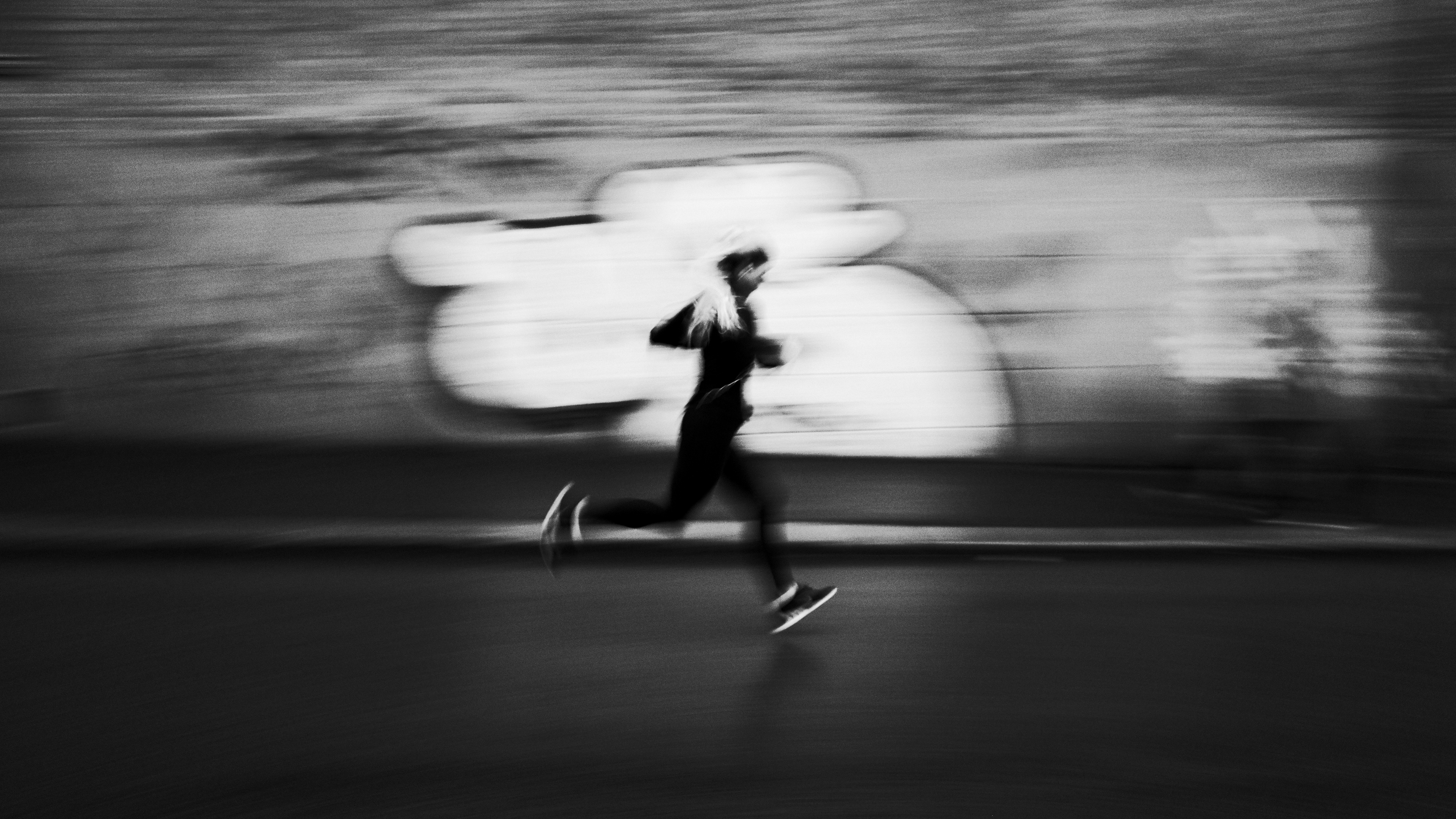 running bw athlete outlines speed 4k 1540062600