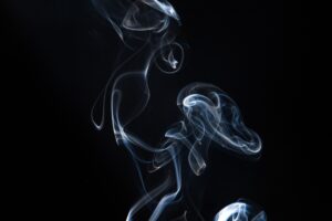 smoke shroud dark background 4k 1539370282