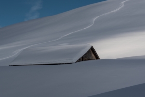 snow hut 4k 1540131520