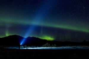 starry sky silhouette northern lights loneliness light night 4k 1540574333