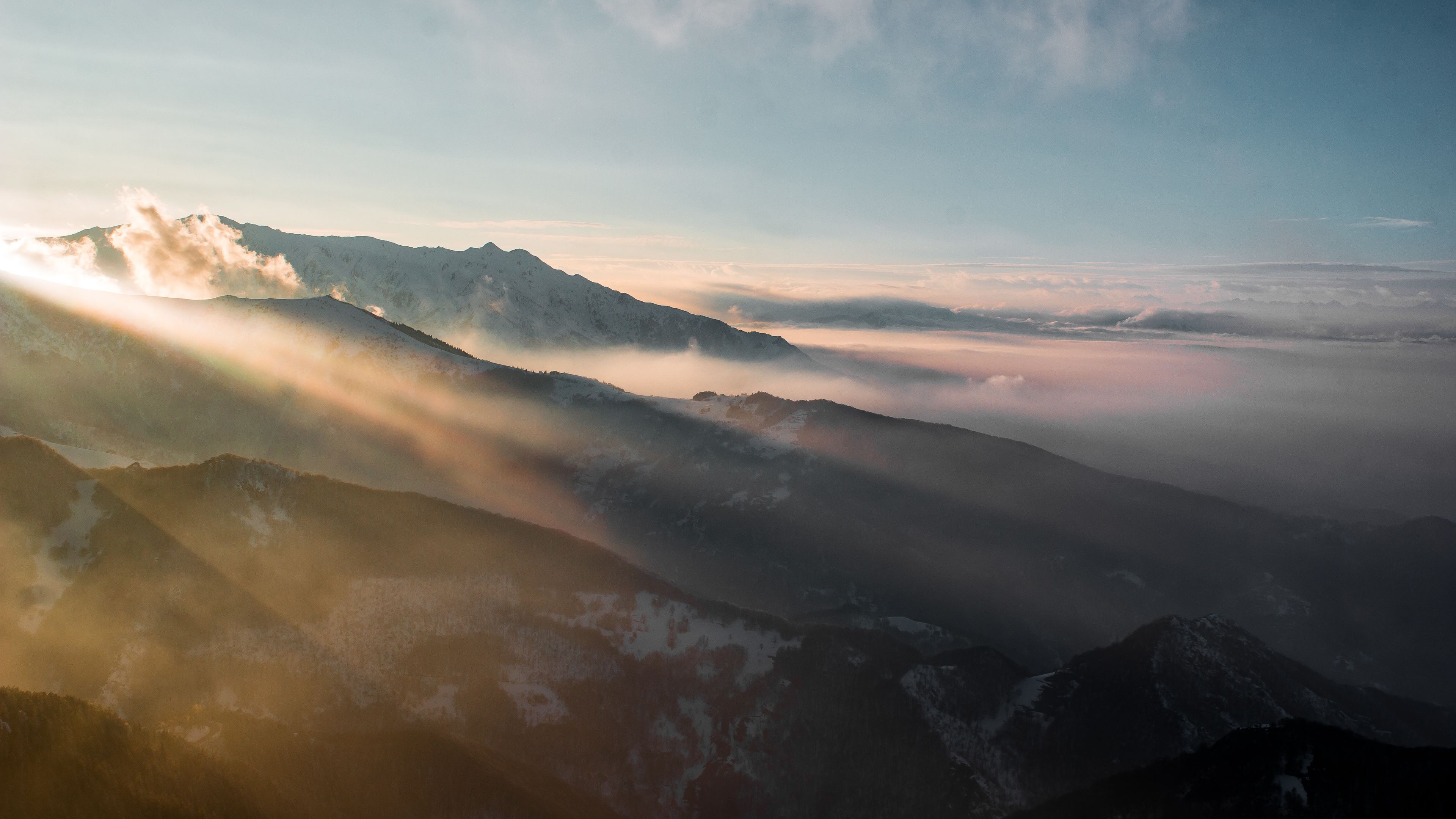 sun rays through mountains 1540140959