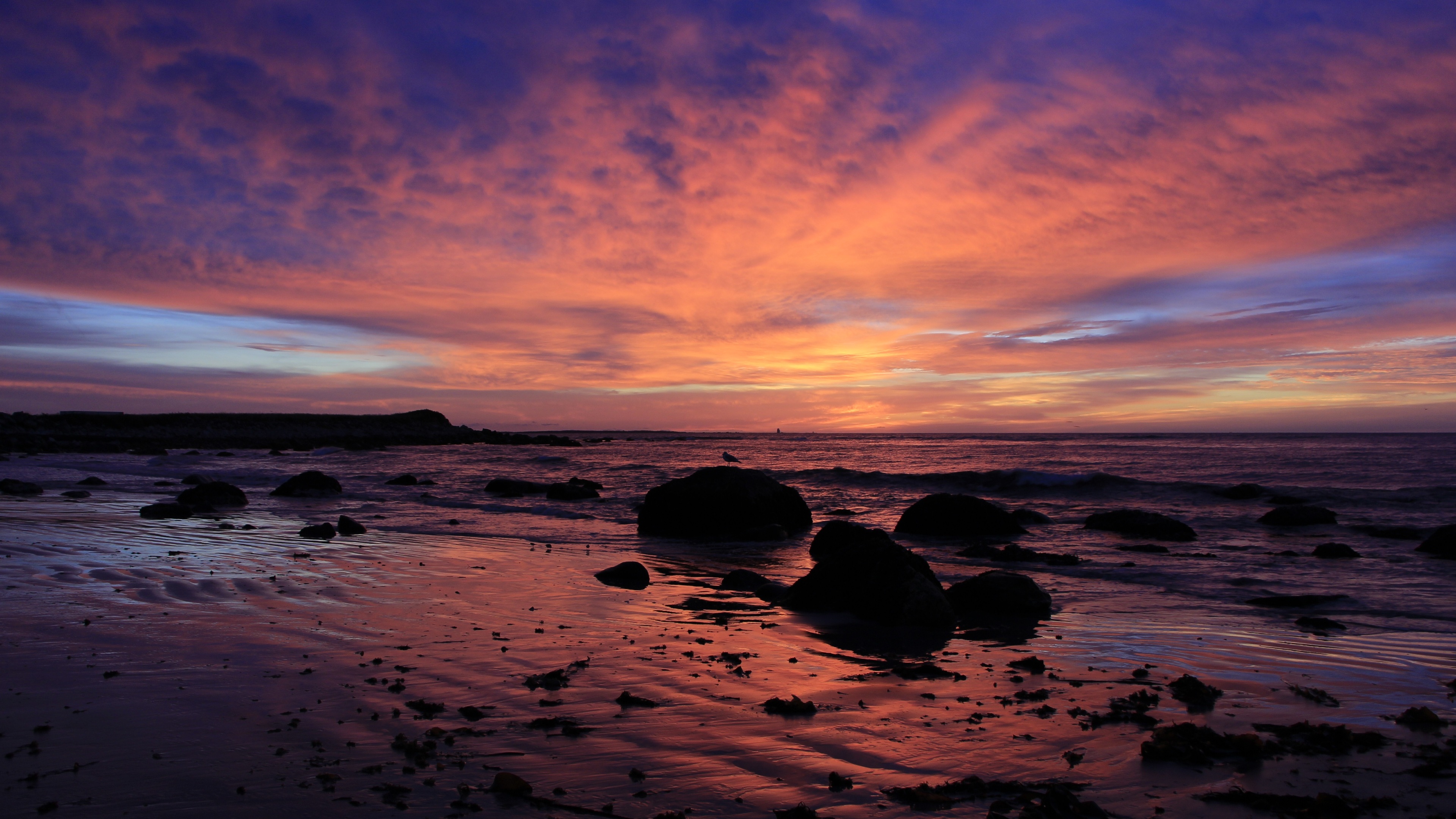 sunrsie beach ocean sky 4k 1540134656