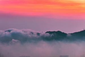 clouds sunrise mountain dawn fog city 4k 1541115590