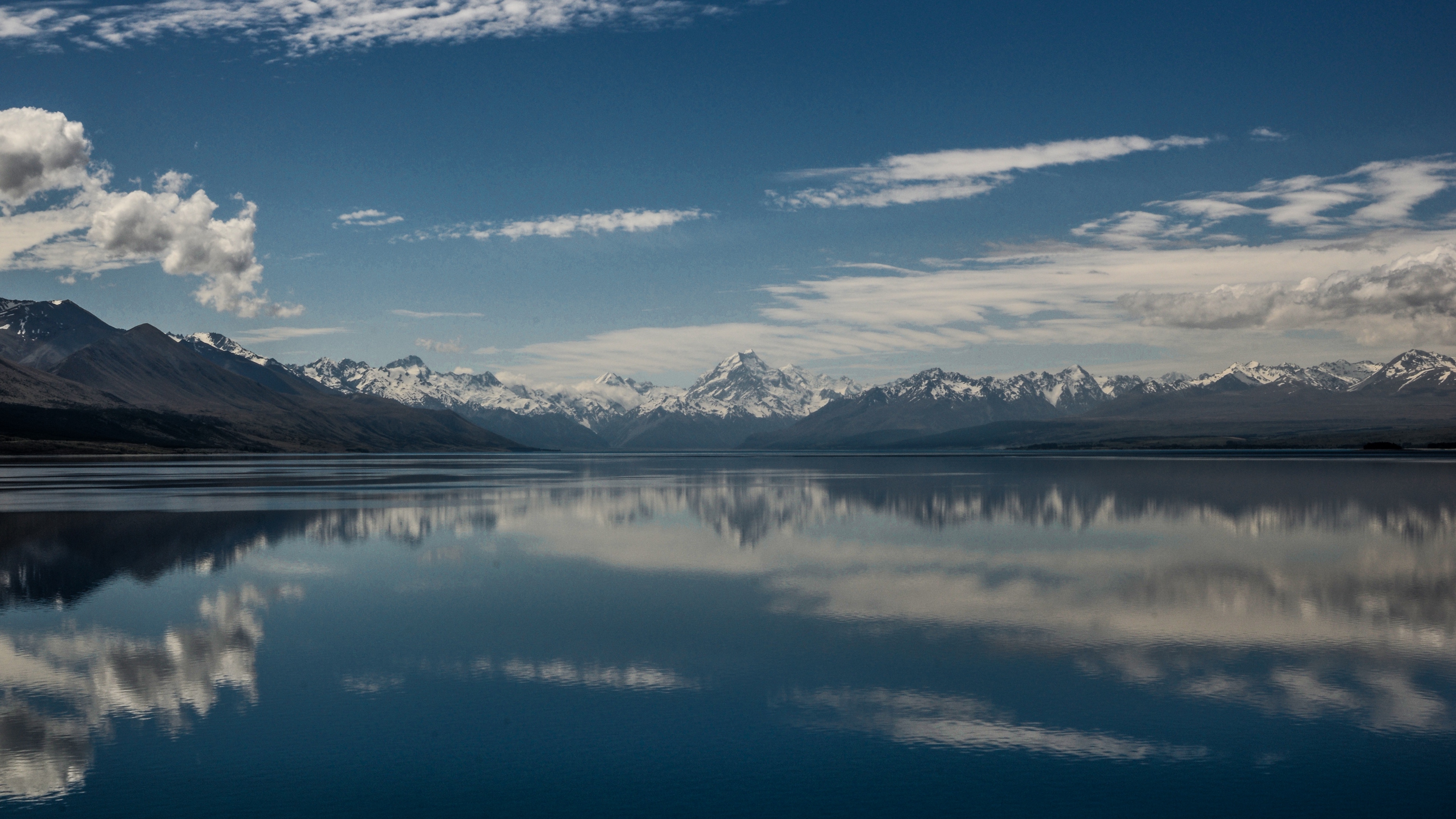 lake pukaki mountains skyline new zealand 4k 1541116885