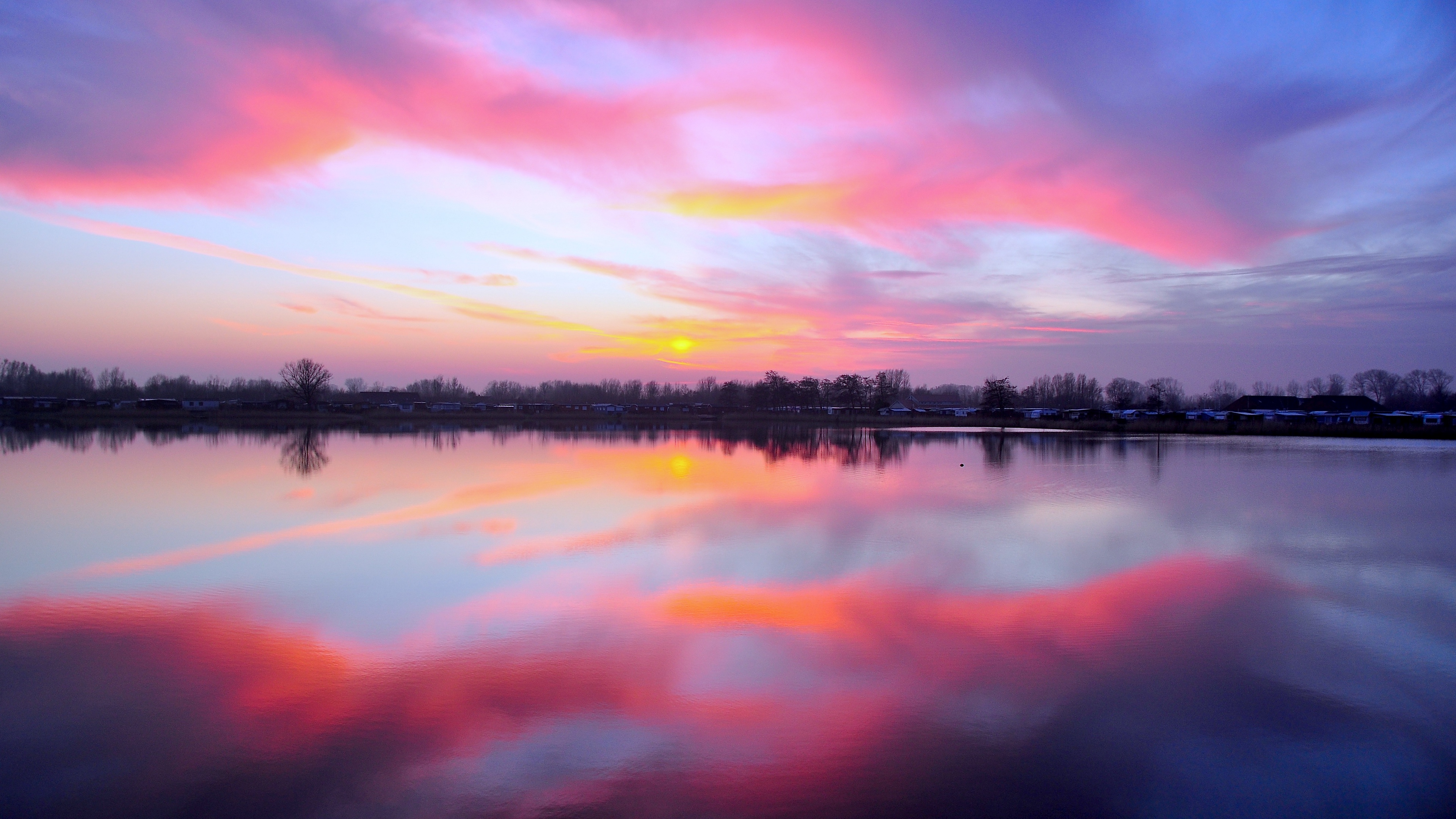 lake sunset reflection sky horizon 4k 1541117827