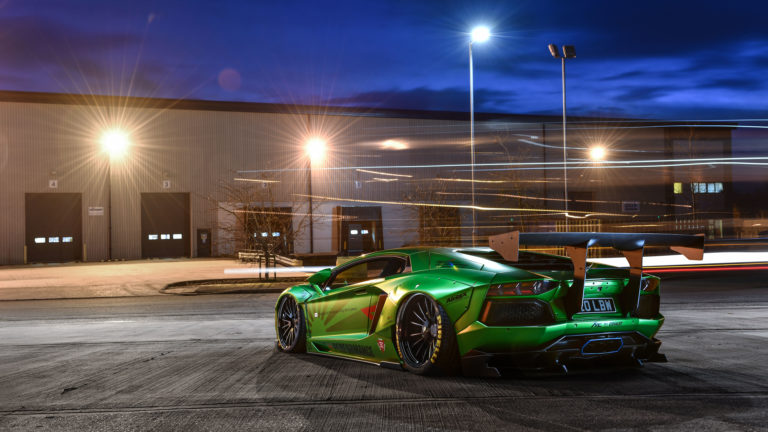 Lamborghini Aventador LP700 4k Rear