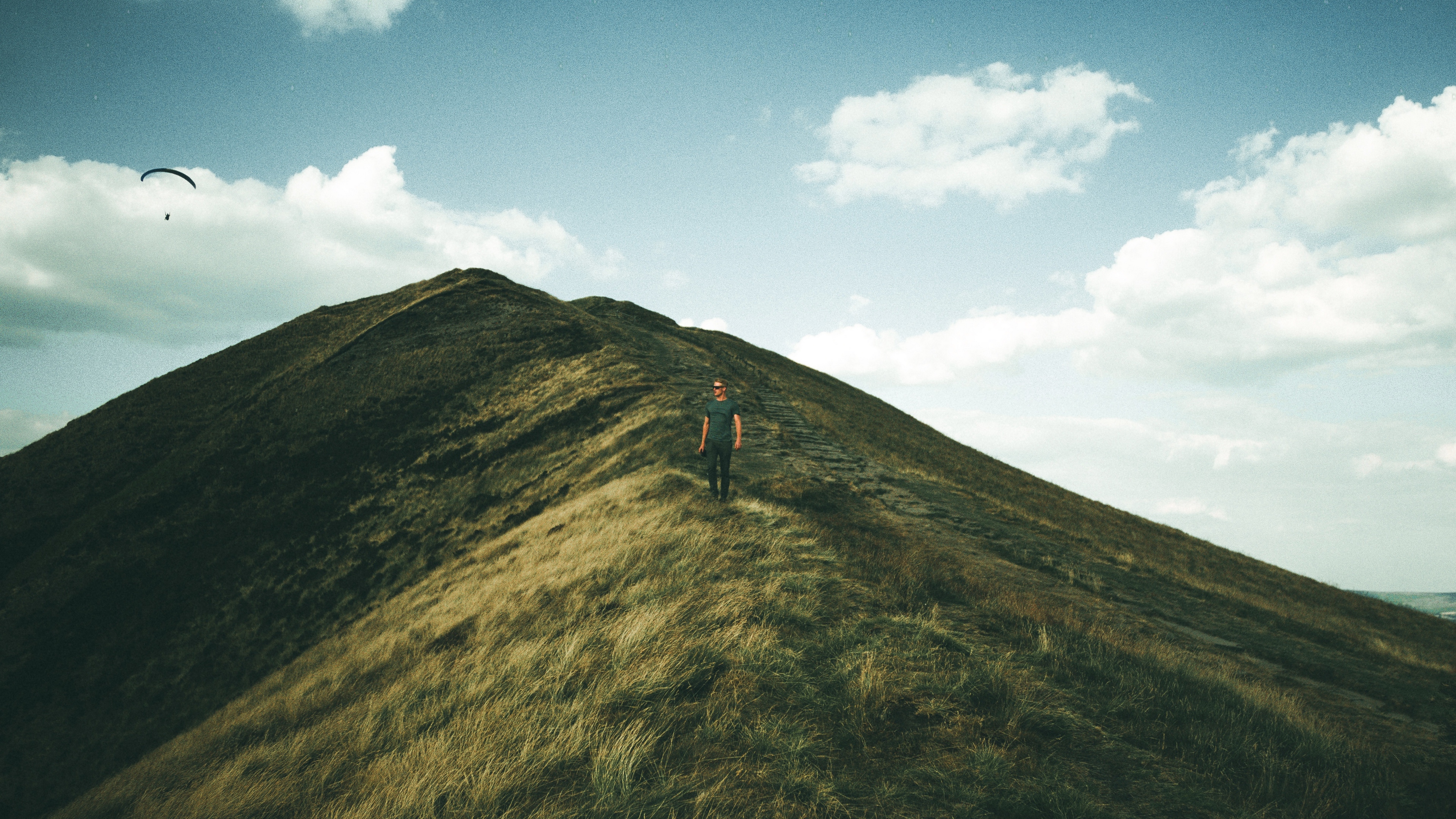 mountain peak solitude freedom peak district national park united kingdom 4k 1541115469