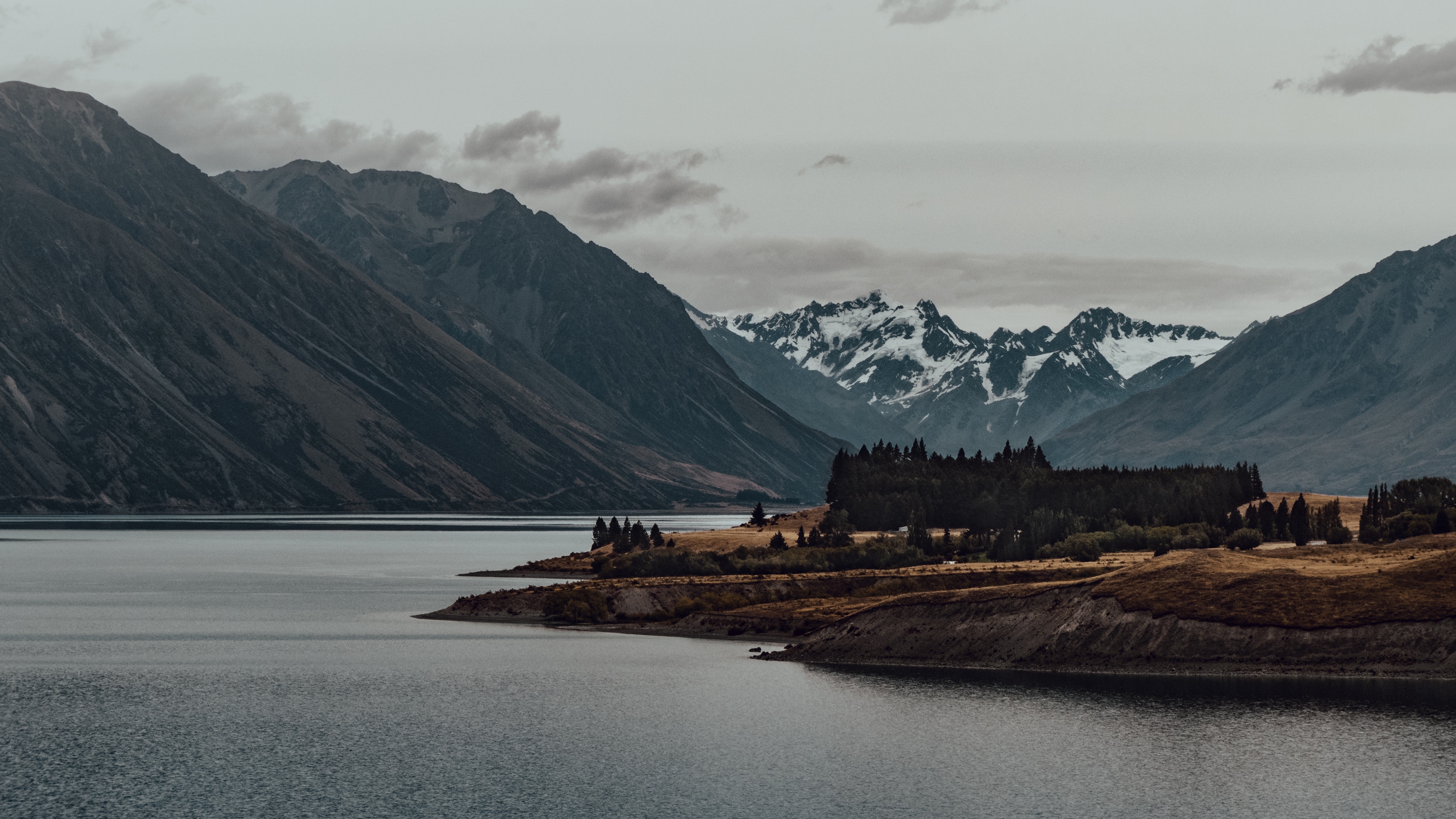 mountains lake fog 4k 1541117487