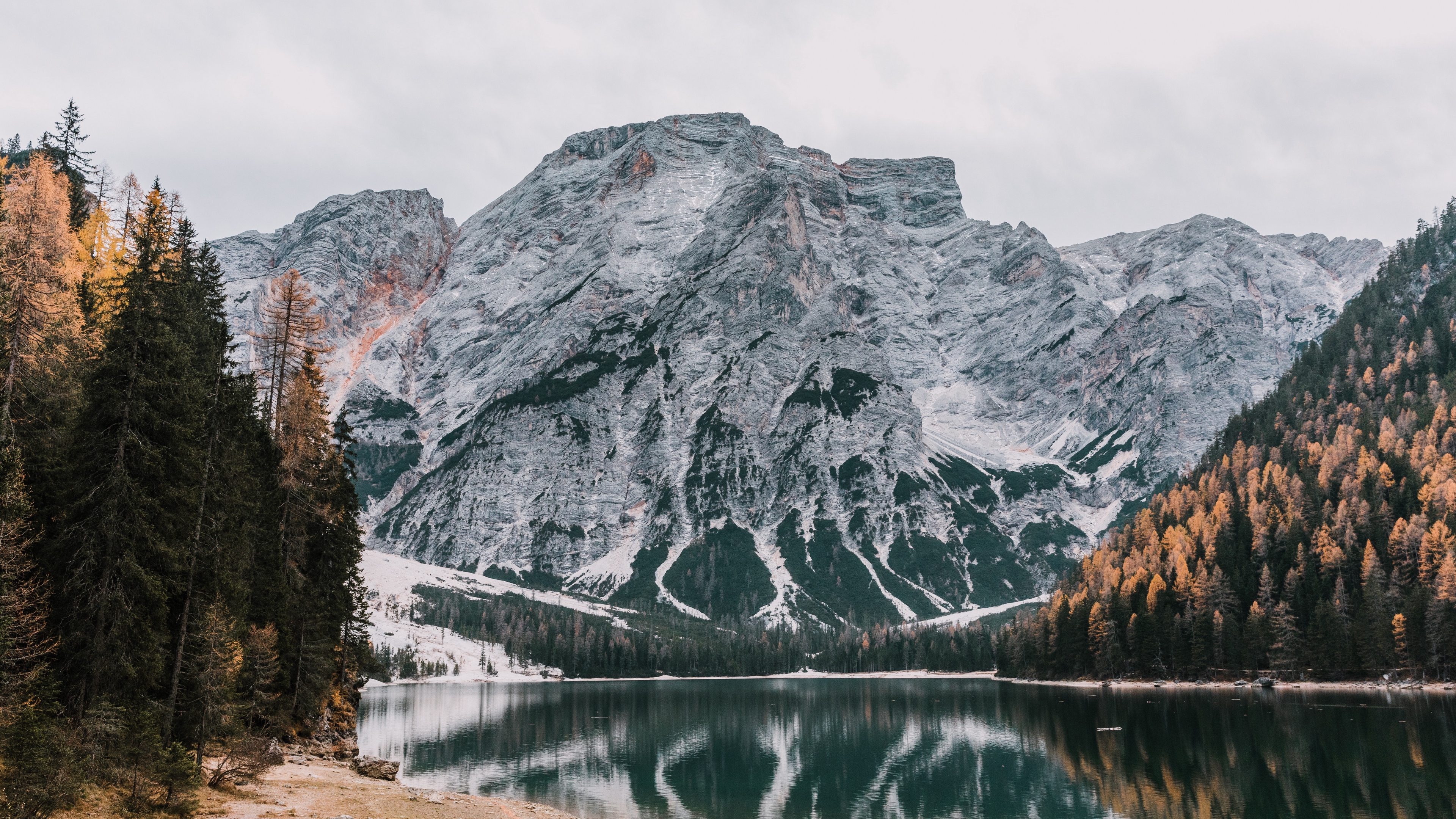 mountains lake reflection sky 4k 1541117395