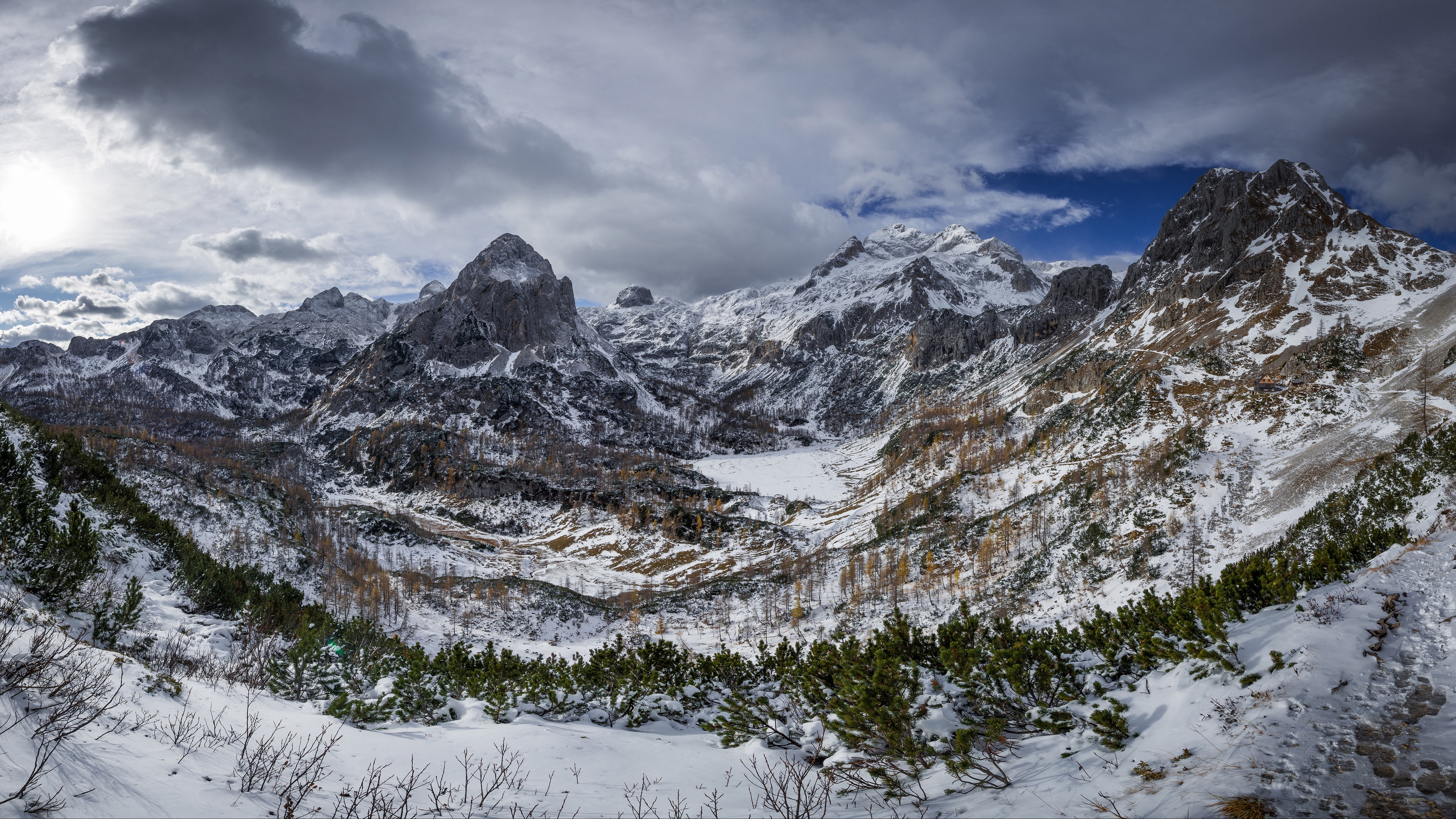 mountains peaks snow covered 4k 1541114659