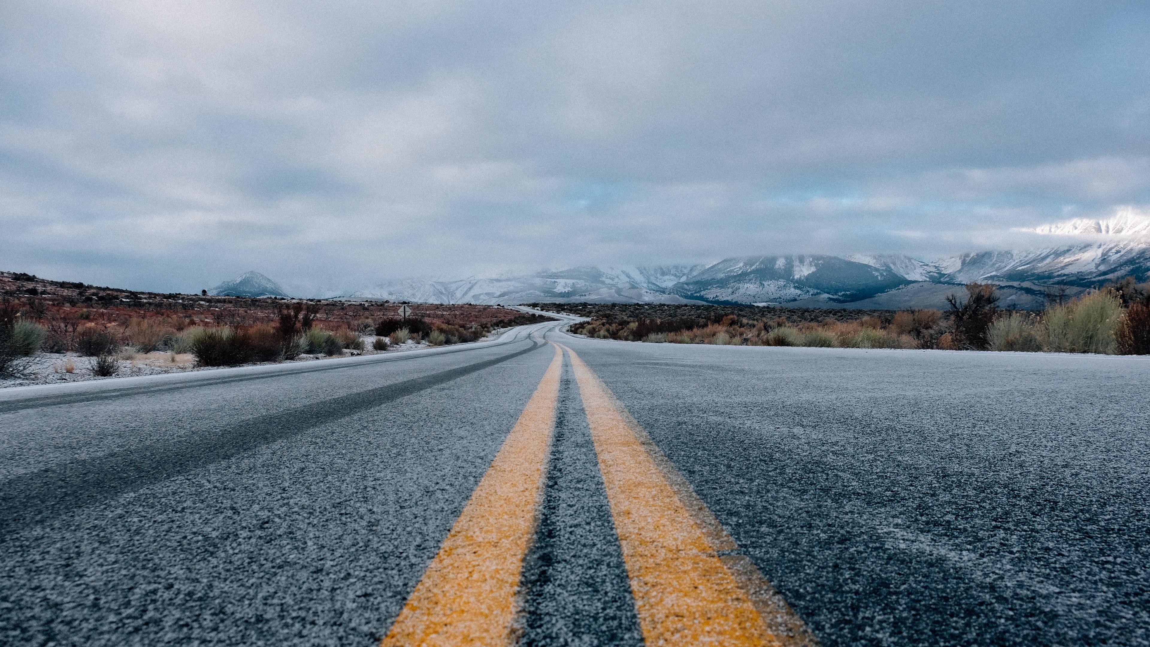 road marking sky mountains distance 4k 1541117583