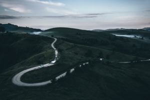 road mountains fog winding 4k 1541115517