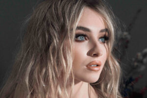 sabrina carpenter 4k new 1542236092