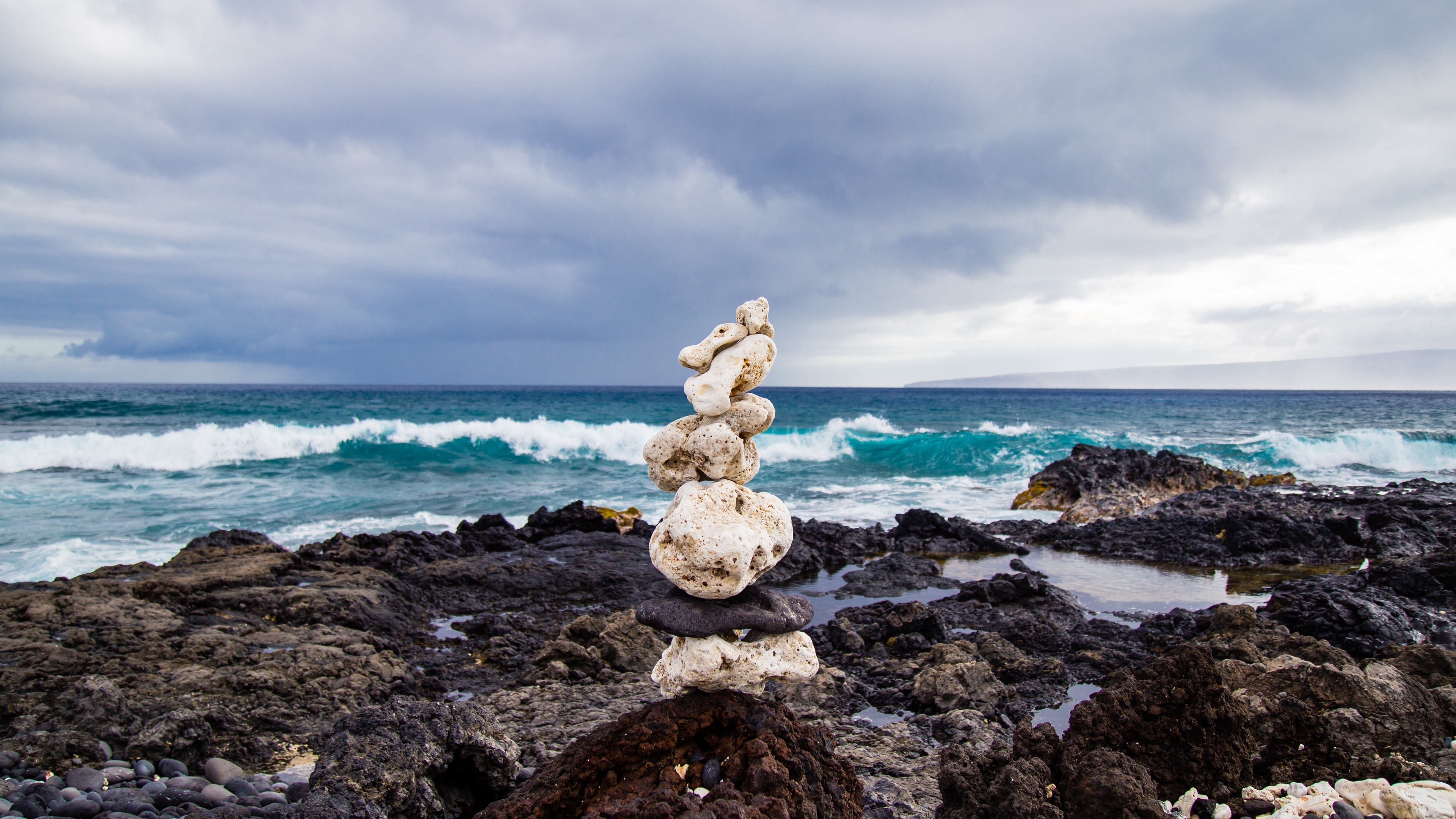 sea beach stones 4k 1541117349