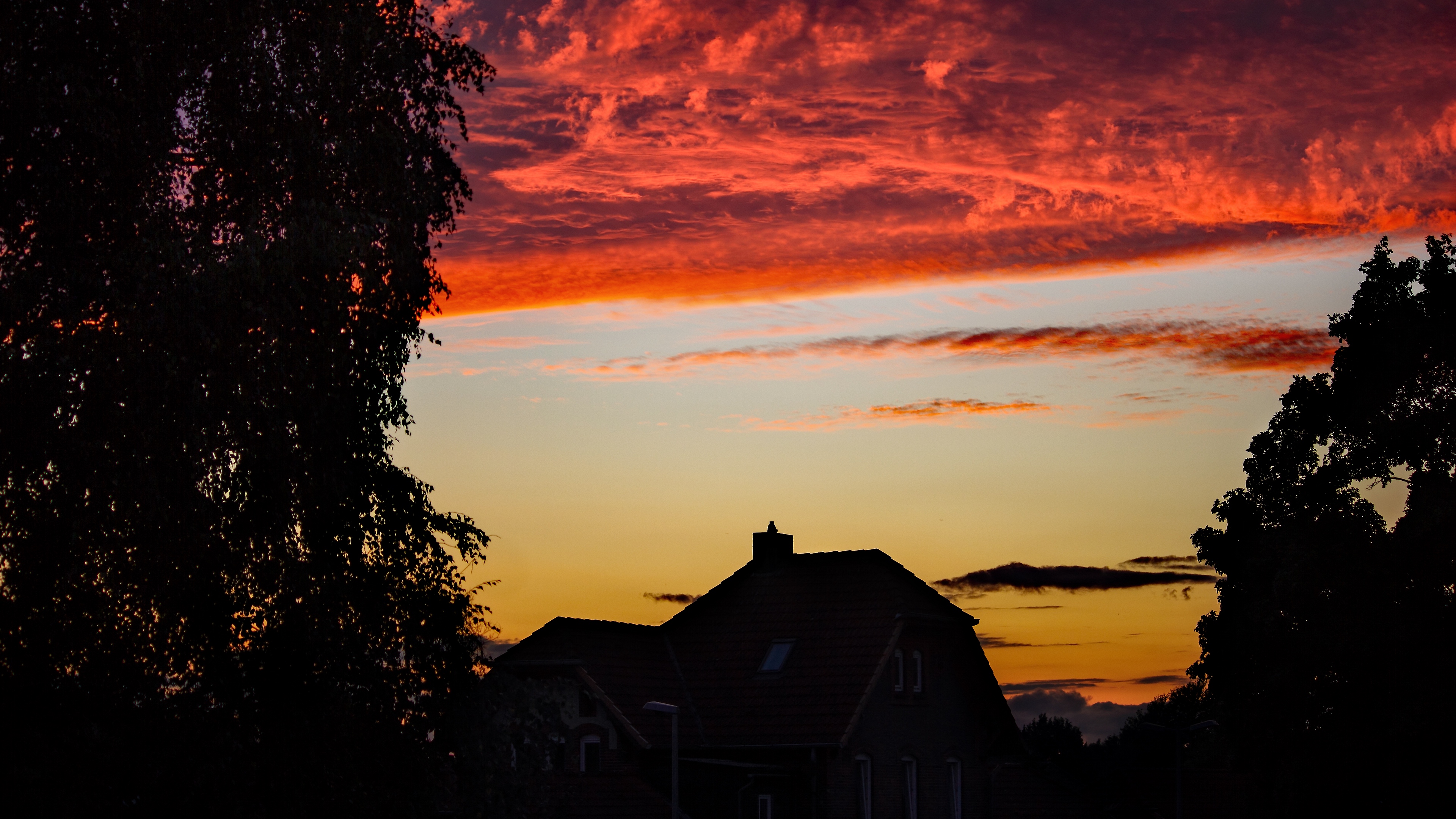 sunset house trees sky 4k 1541113489