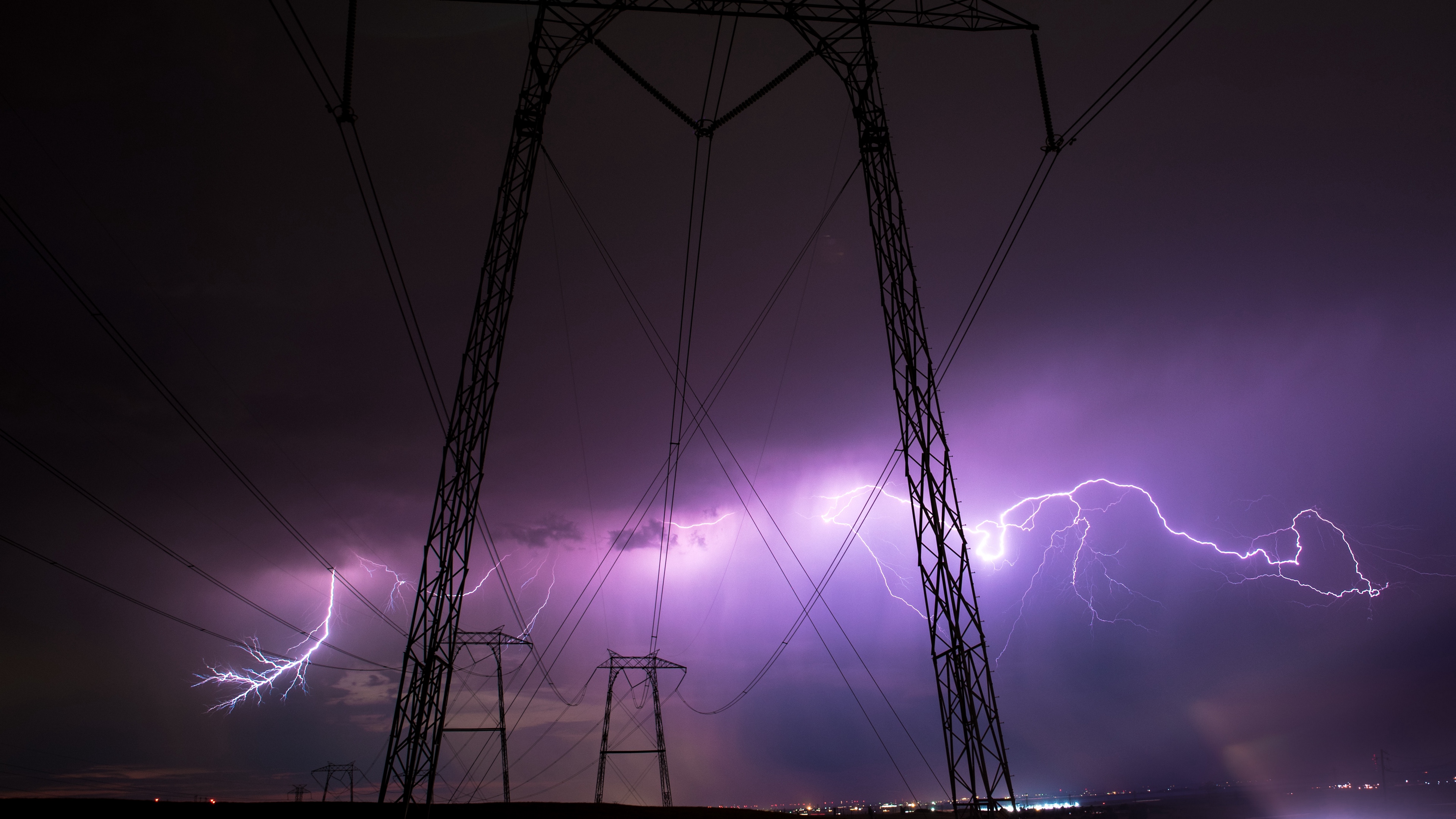 thunderstorm wires night cloudy sky 4k 1541115012