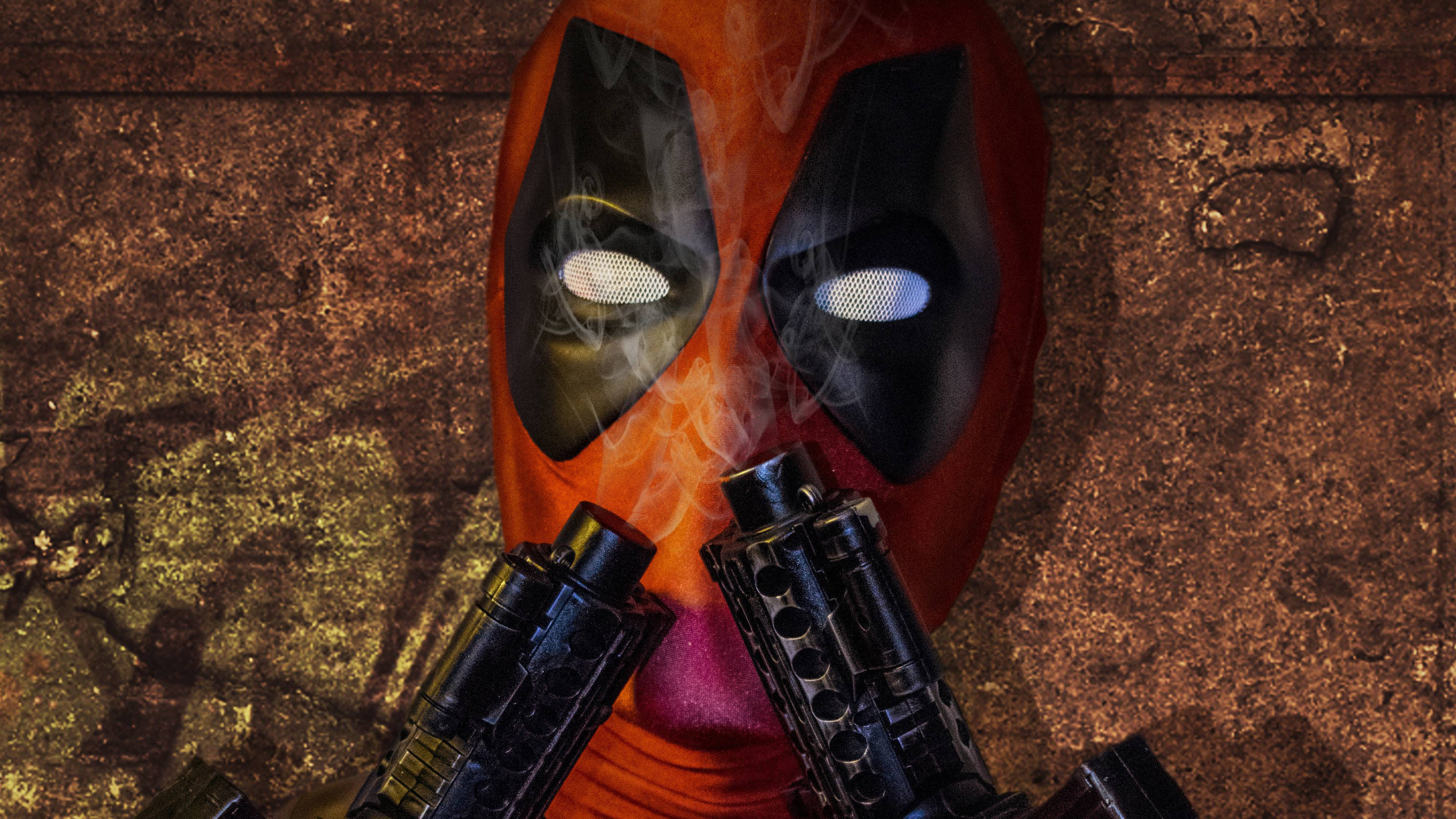 deadpool cosplay 4k 1546276350