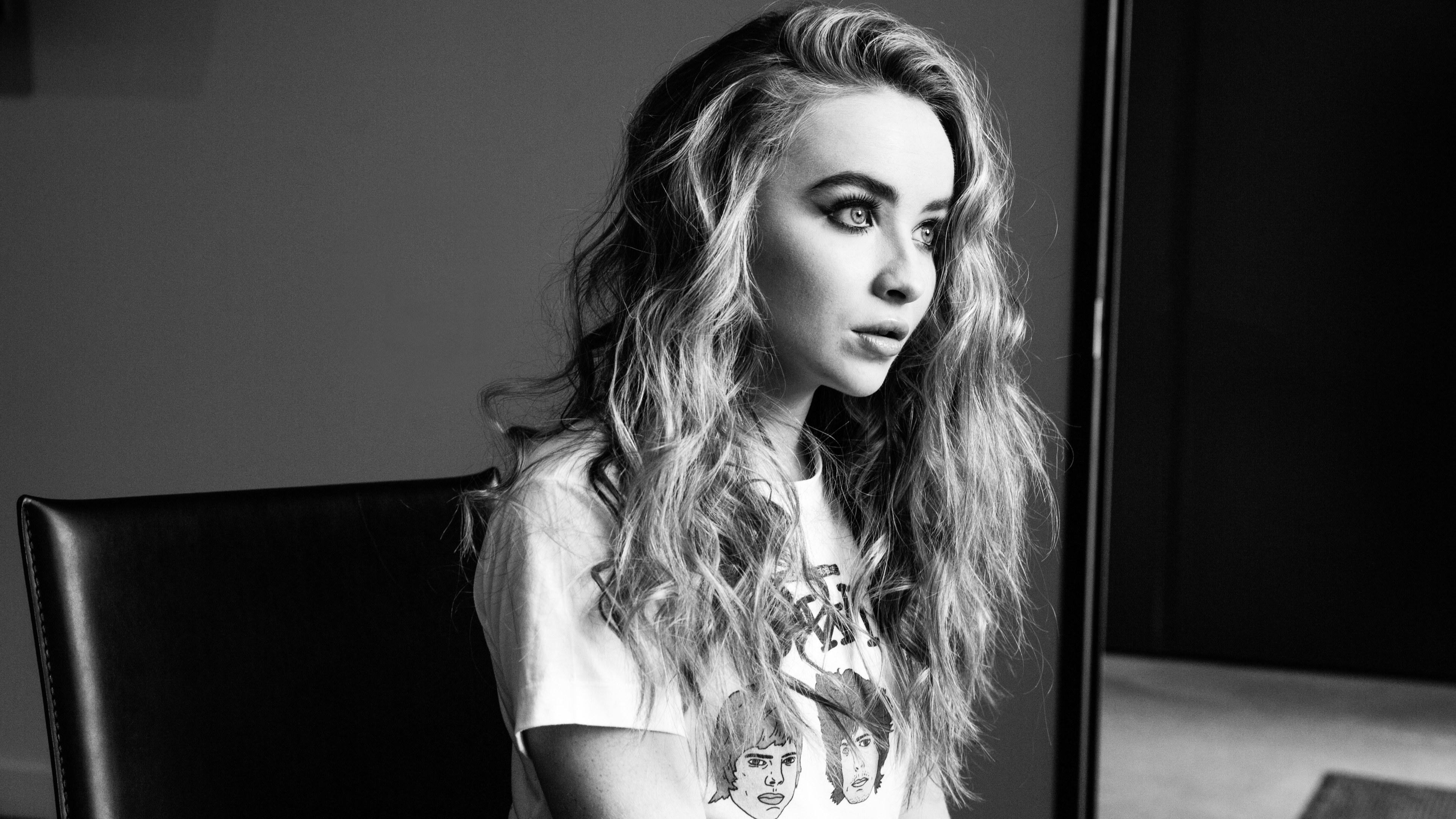 sabrina carpenter monochrome 4k 1546276837