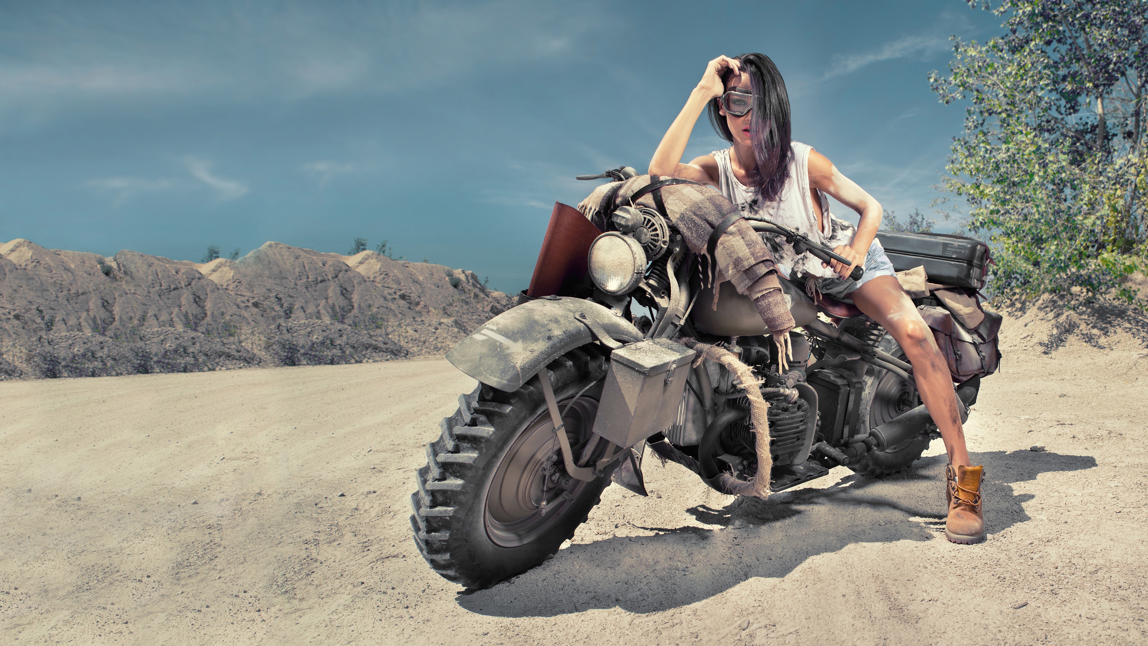 girl on desert offroad bike 4k 1547320788