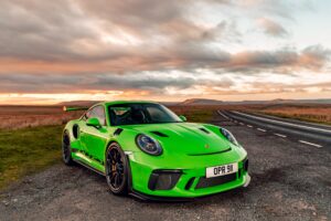 porsche 911 2018 gt3 rs green 4k 1546362649