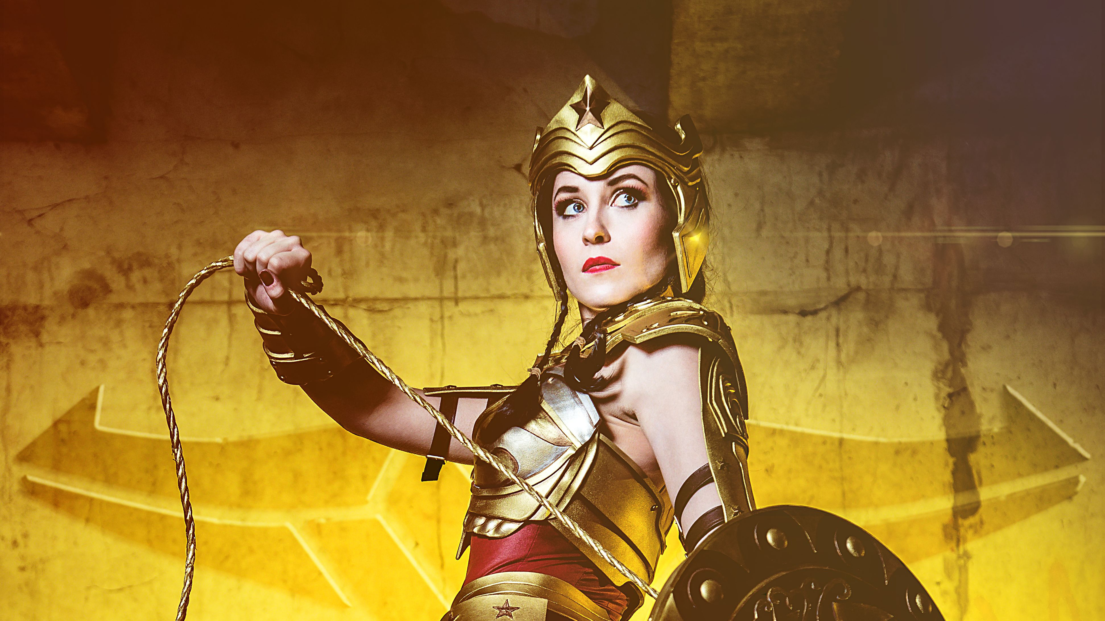 wonderwoman cosplay 4k 1555206630