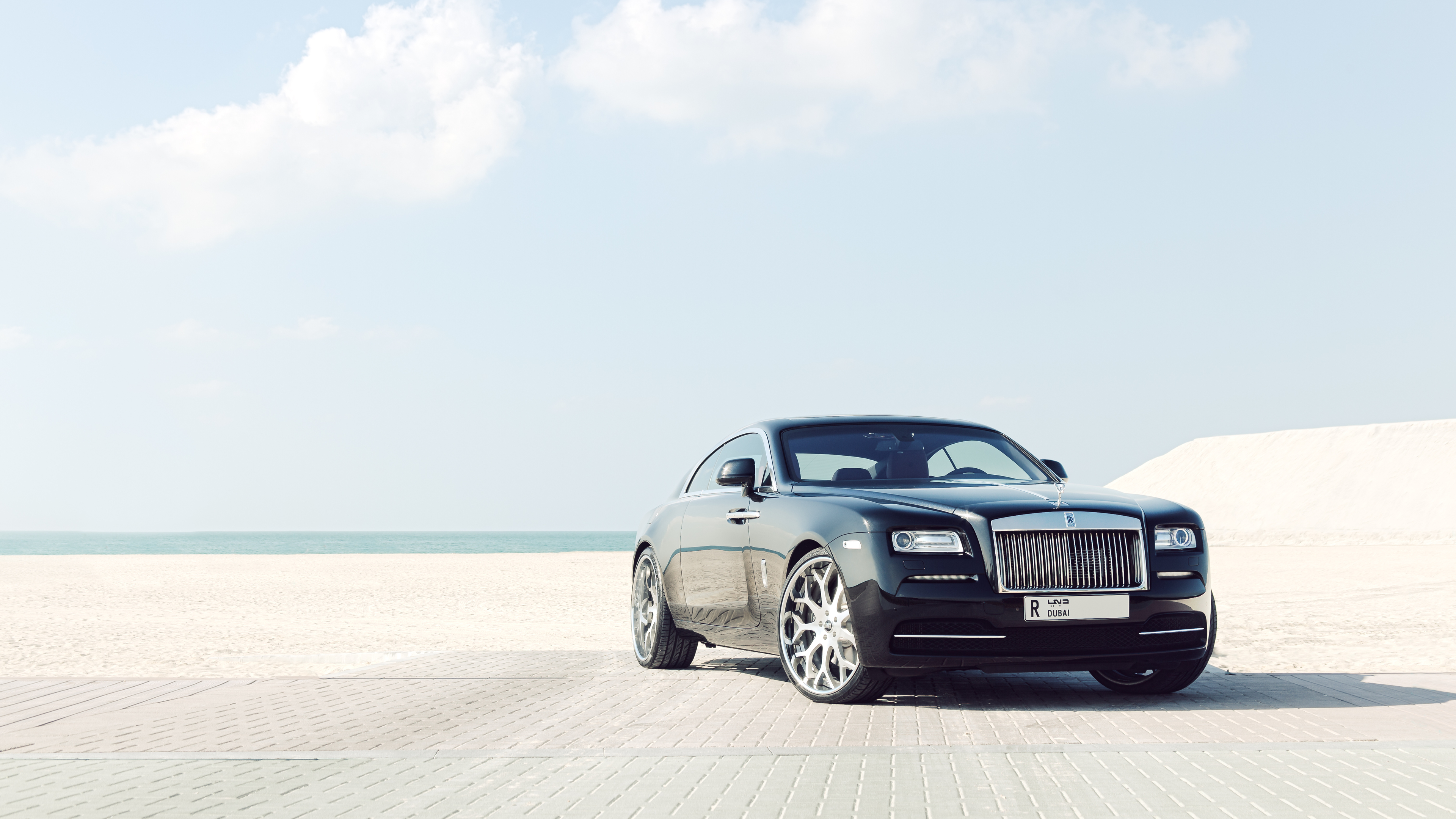 black rolls royce in dubai 1563221129