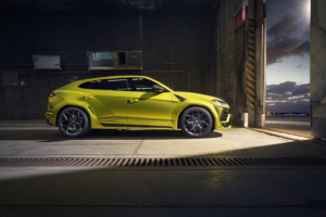 novitec lamborghini urus esteso 2019 side view 1569189741