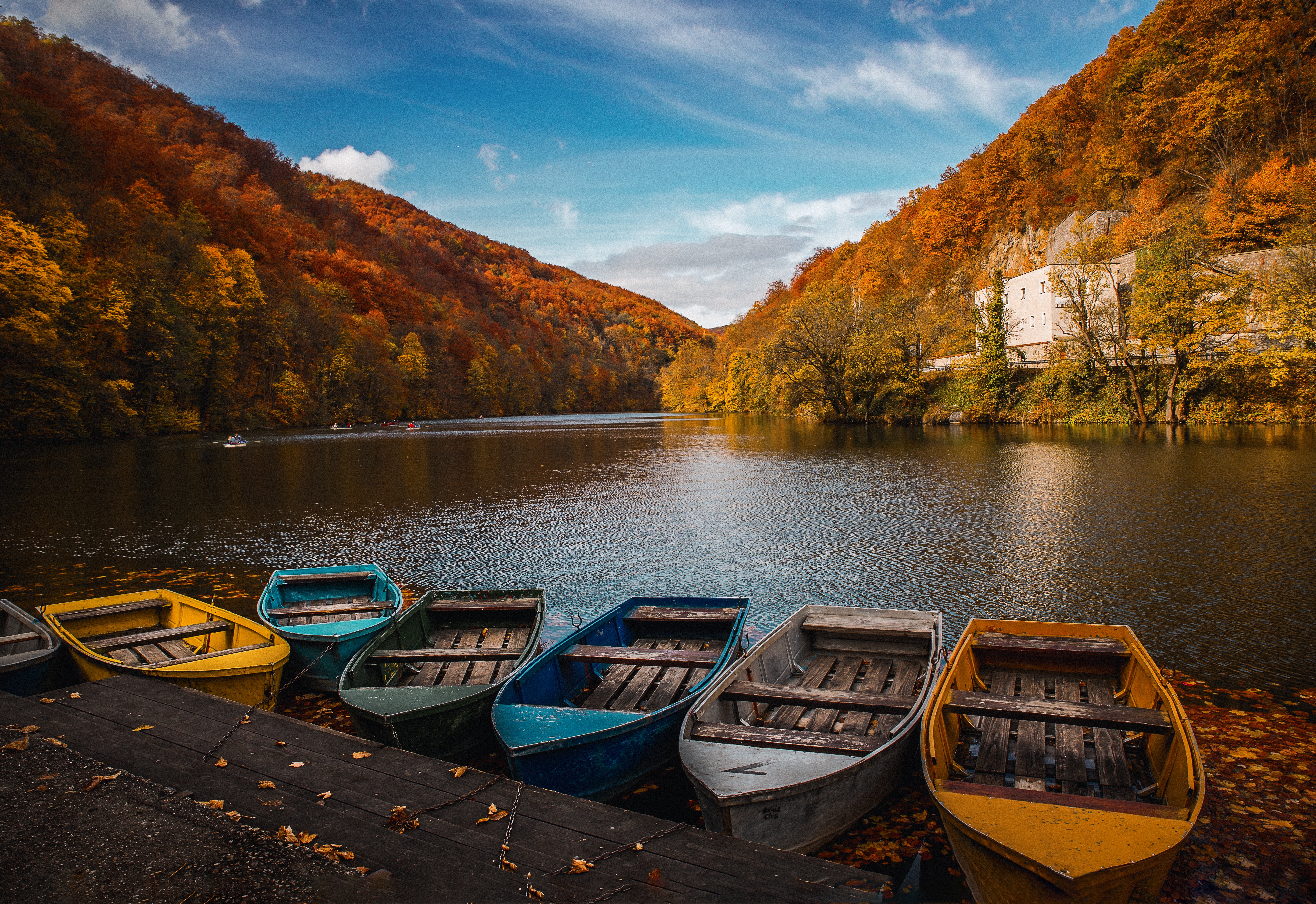 colored row boats 1574938564