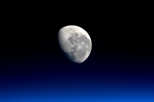 moon photography by nasa 1574943077