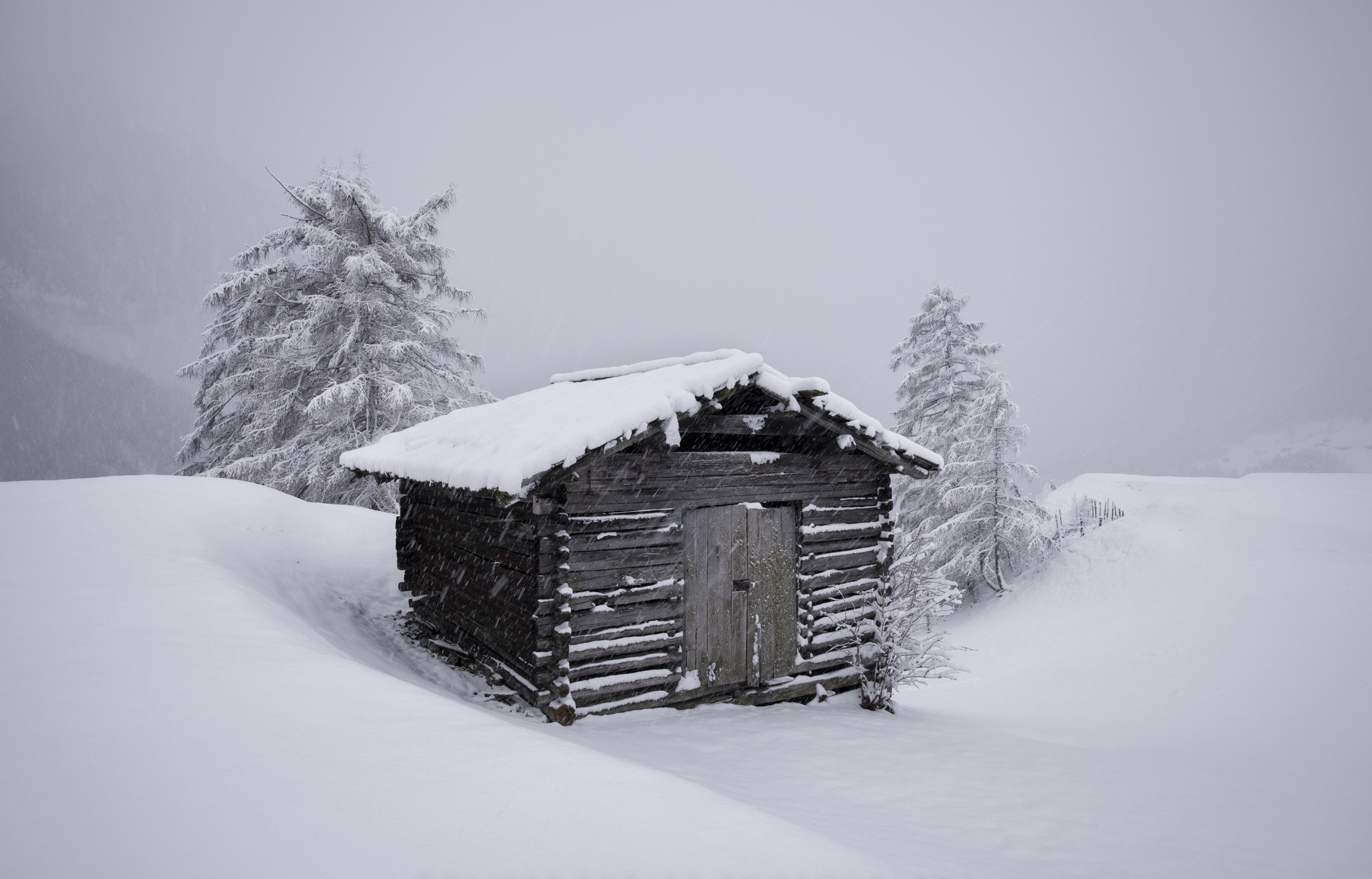 mountain hut snow 1574939428