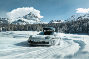 porsche in snow 1574939351