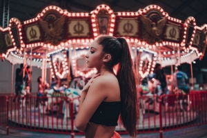 amusement girl park portait 1575665107